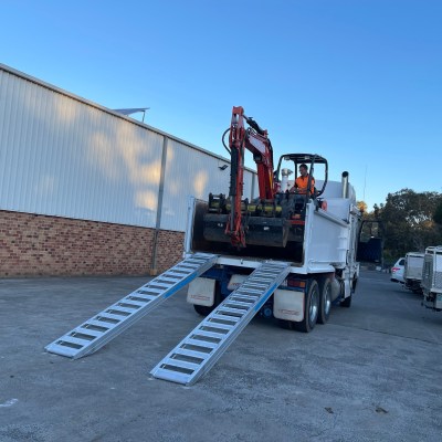 3.9m  4Tonne Heavy Duty Rubber Track, Rubber Tyre Machinery Loading Ramps-JETC404539