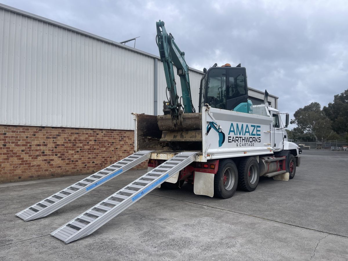 3.3m 5Tonne Heavy Duty Rubber Tyre,Rubber Track Machinery Loading Ramps ...