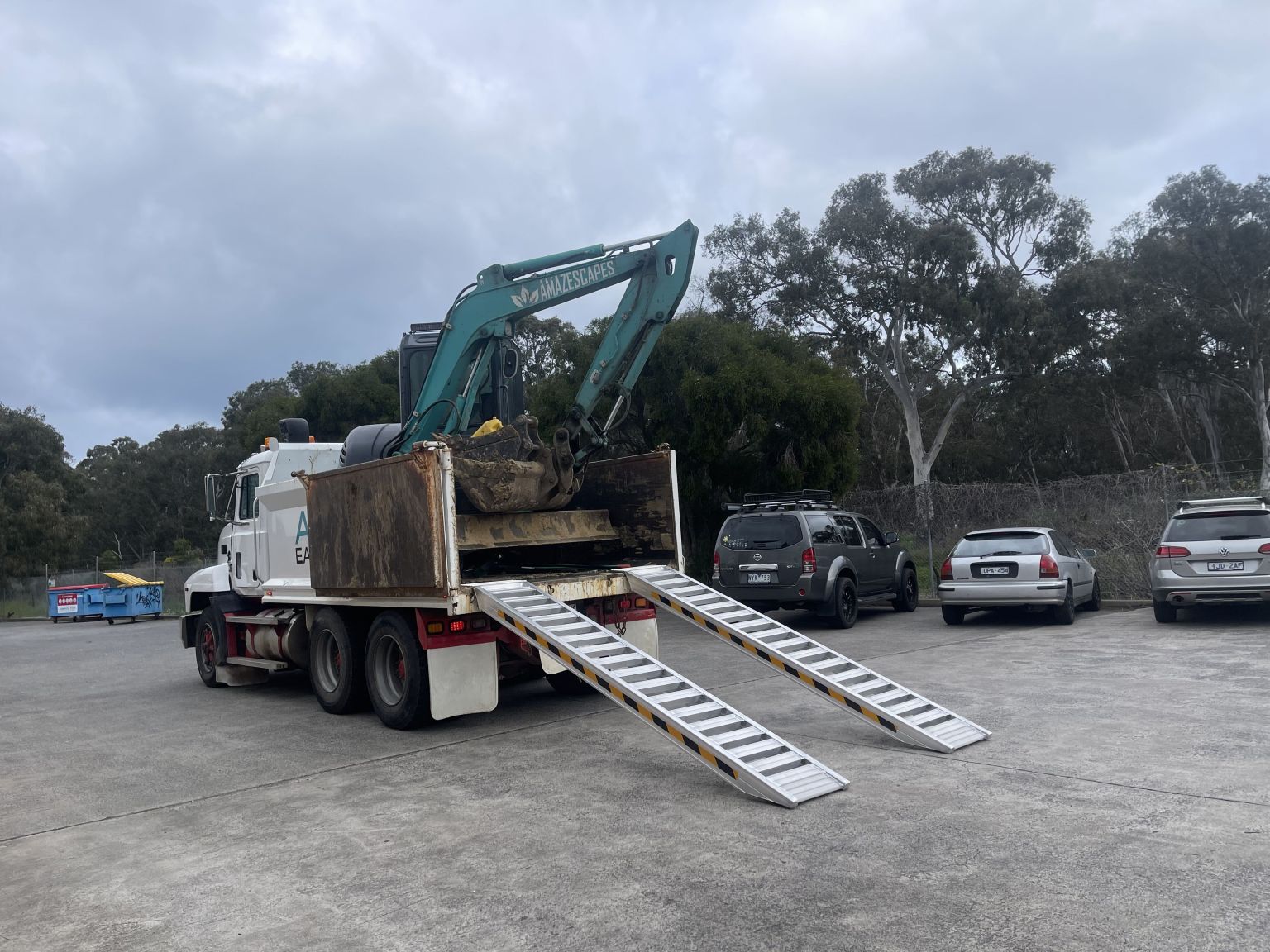3.5m 4Tonne Heavy Duty Rubber Tyre,Rubber Track Machinery Loading Ramps ...