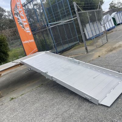 Aluminium Loading Dock Ramps | Folding Loading Dock Ramps