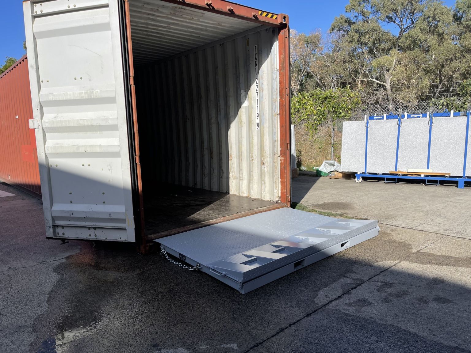 2.2mx2m 7Tonne Folding Container Loading Ramp-JETF7 - Jetland